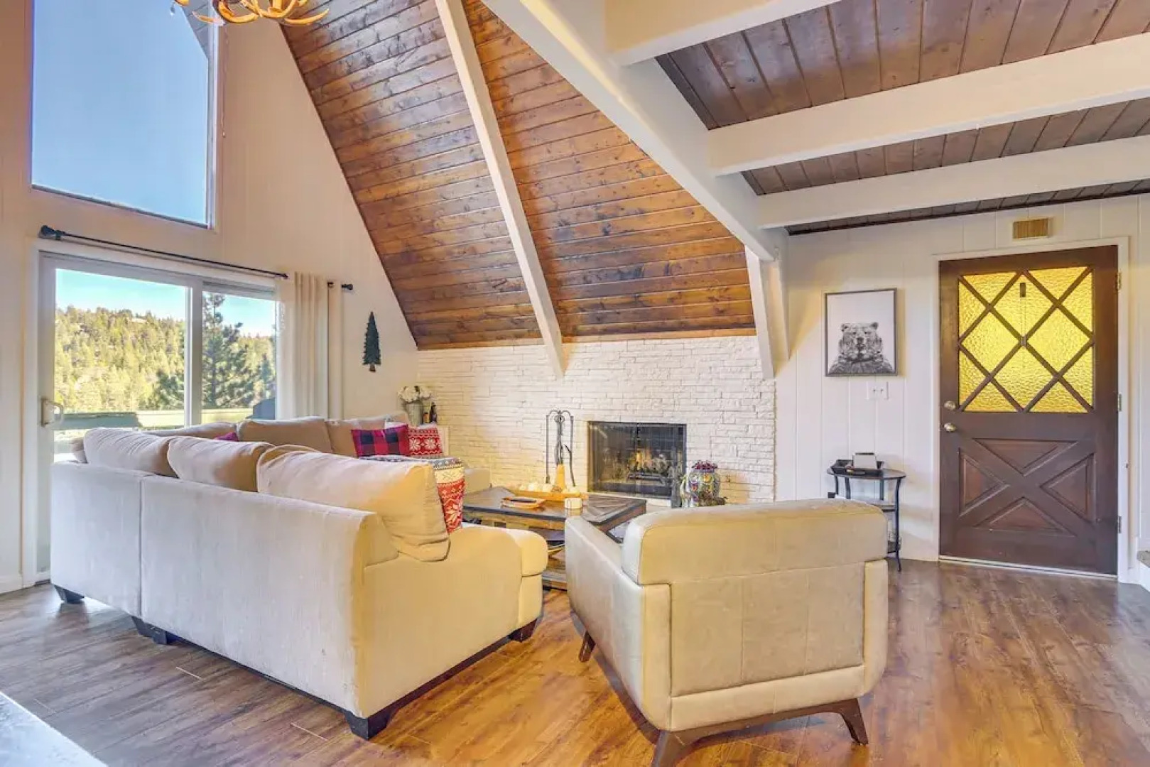 Family-friendly Lake Arrowhead Cabin w/ Game Room!