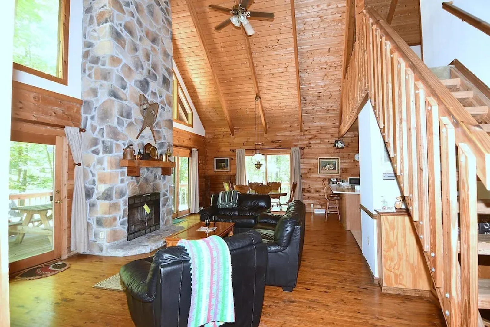 Lazy Bear Retreat - Classic Cabin!