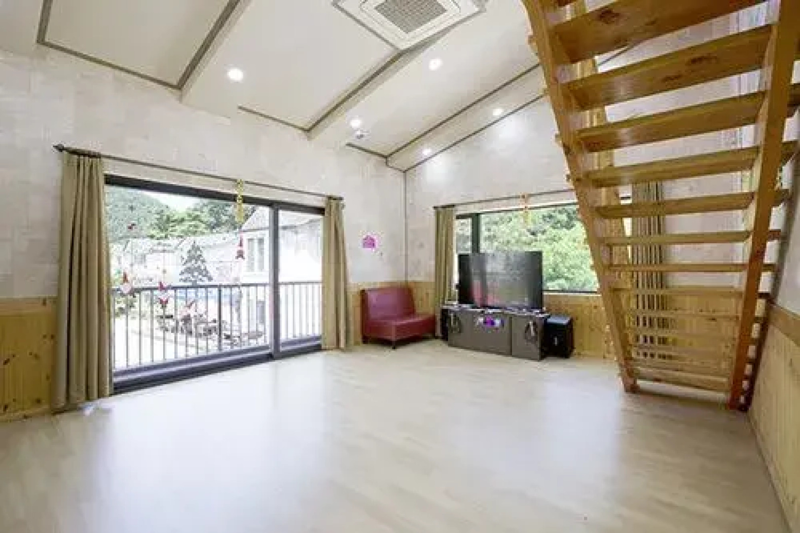 Yangpyeong Aehwamon Pension