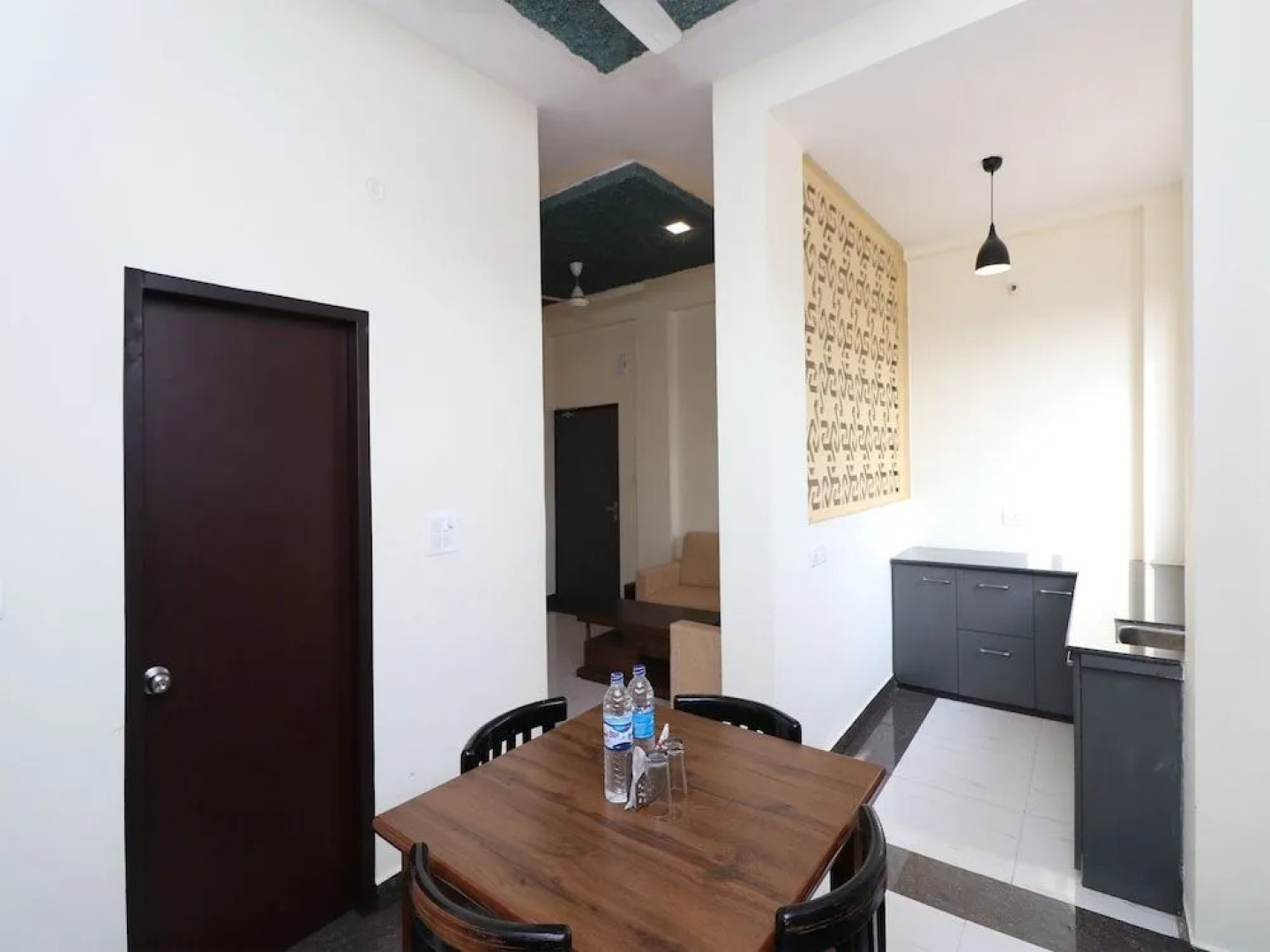 Capital O 27911 Woodland Garden Suites