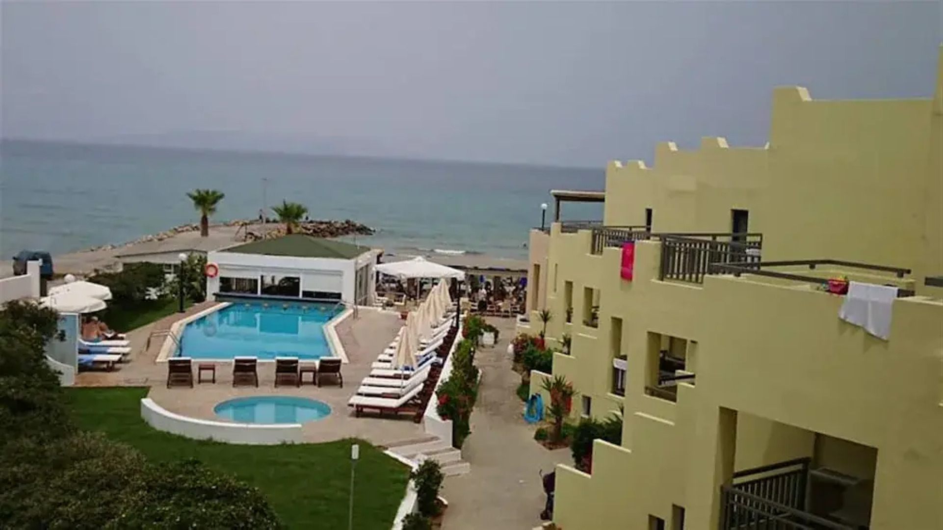 Comfort Blue Sky Beach