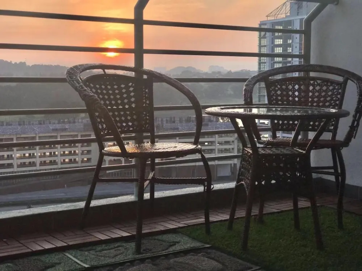 One South Garden Apartment