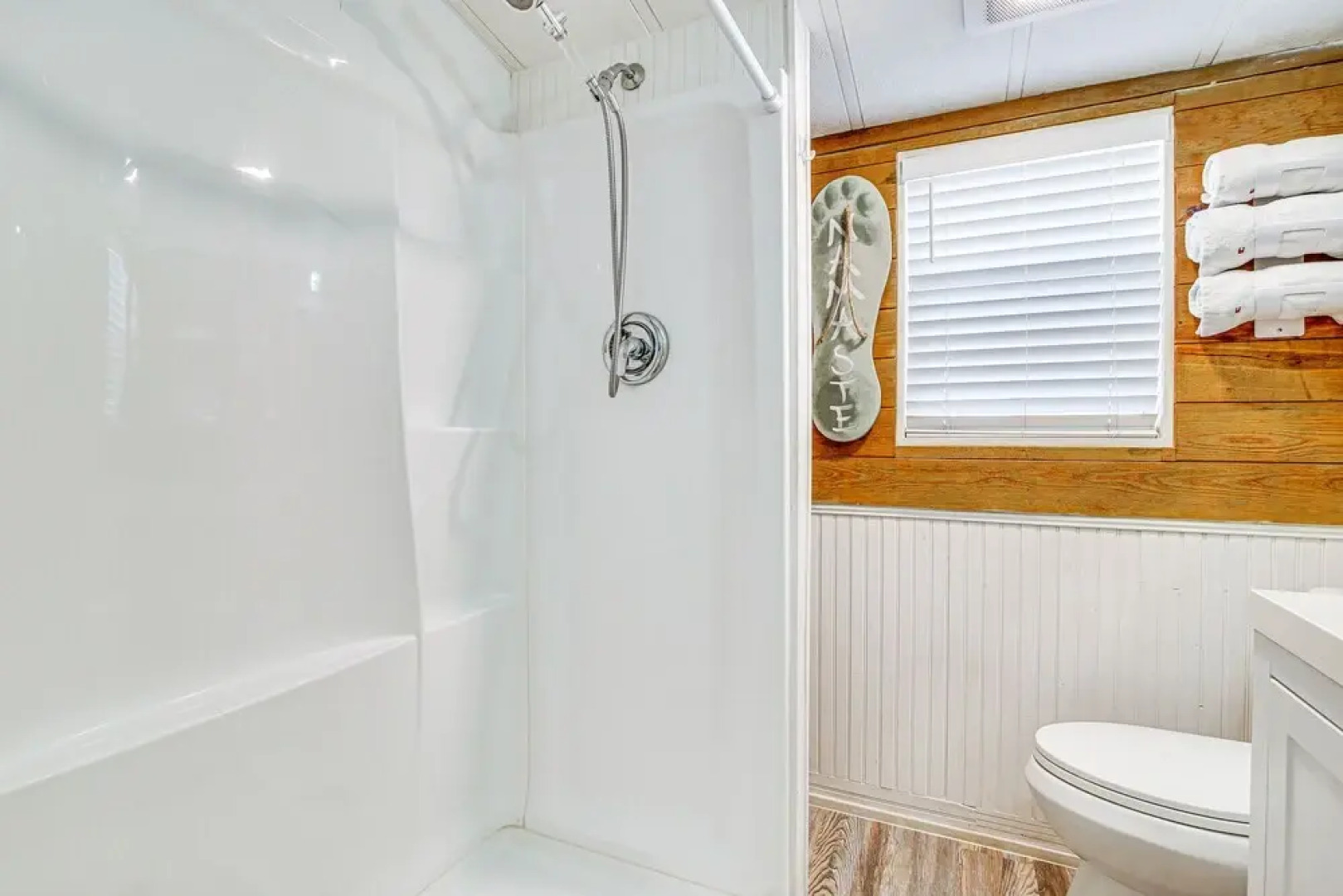 Resort-style Perks & Deck at Port Isabel Home!