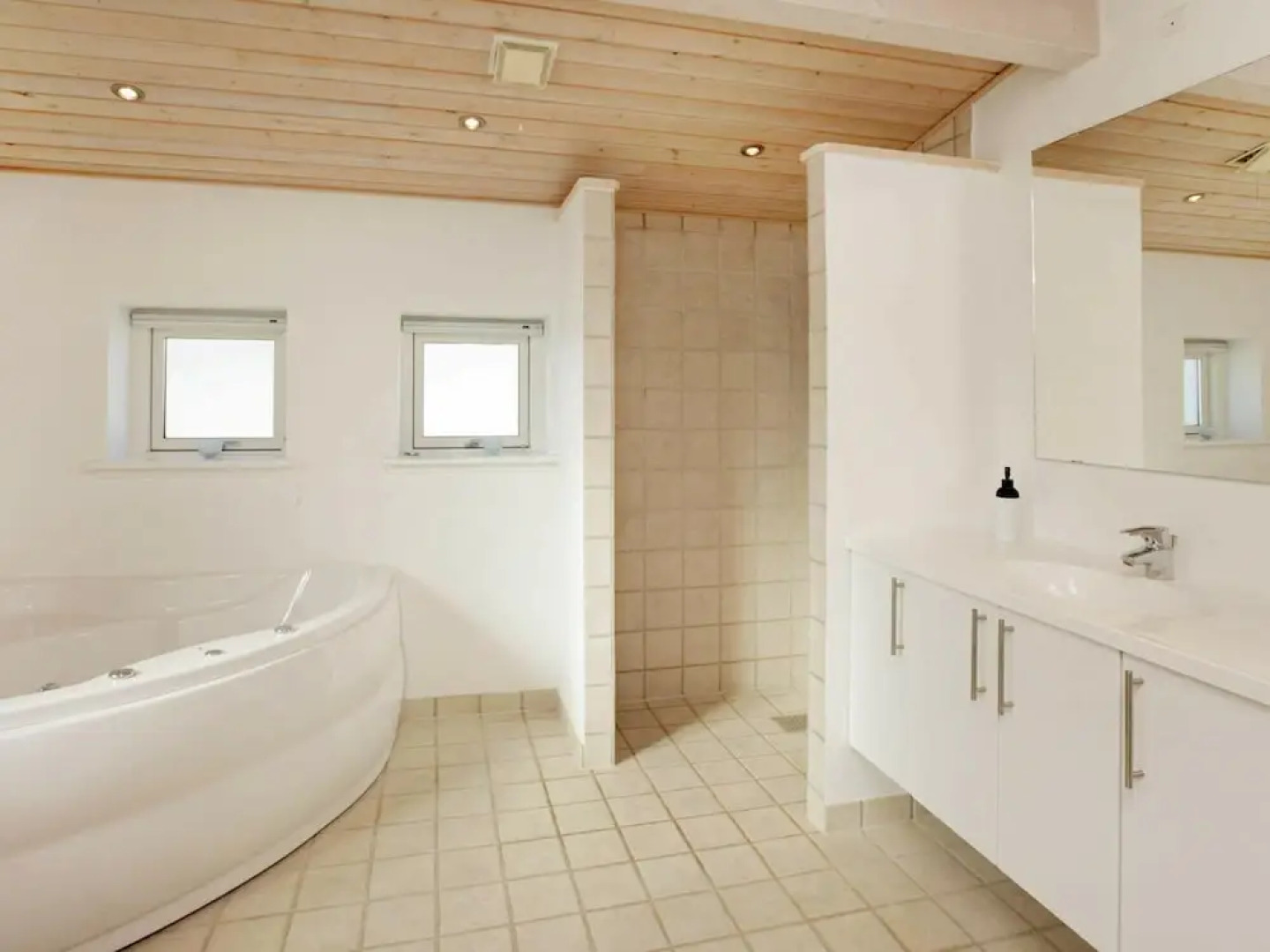 6 Person Holiday Home in Hirtshals-by Traum