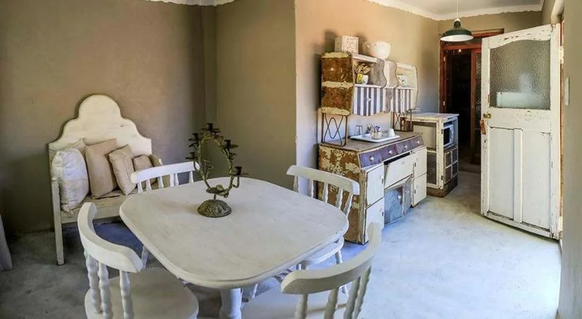 The Green Acorn Guest House