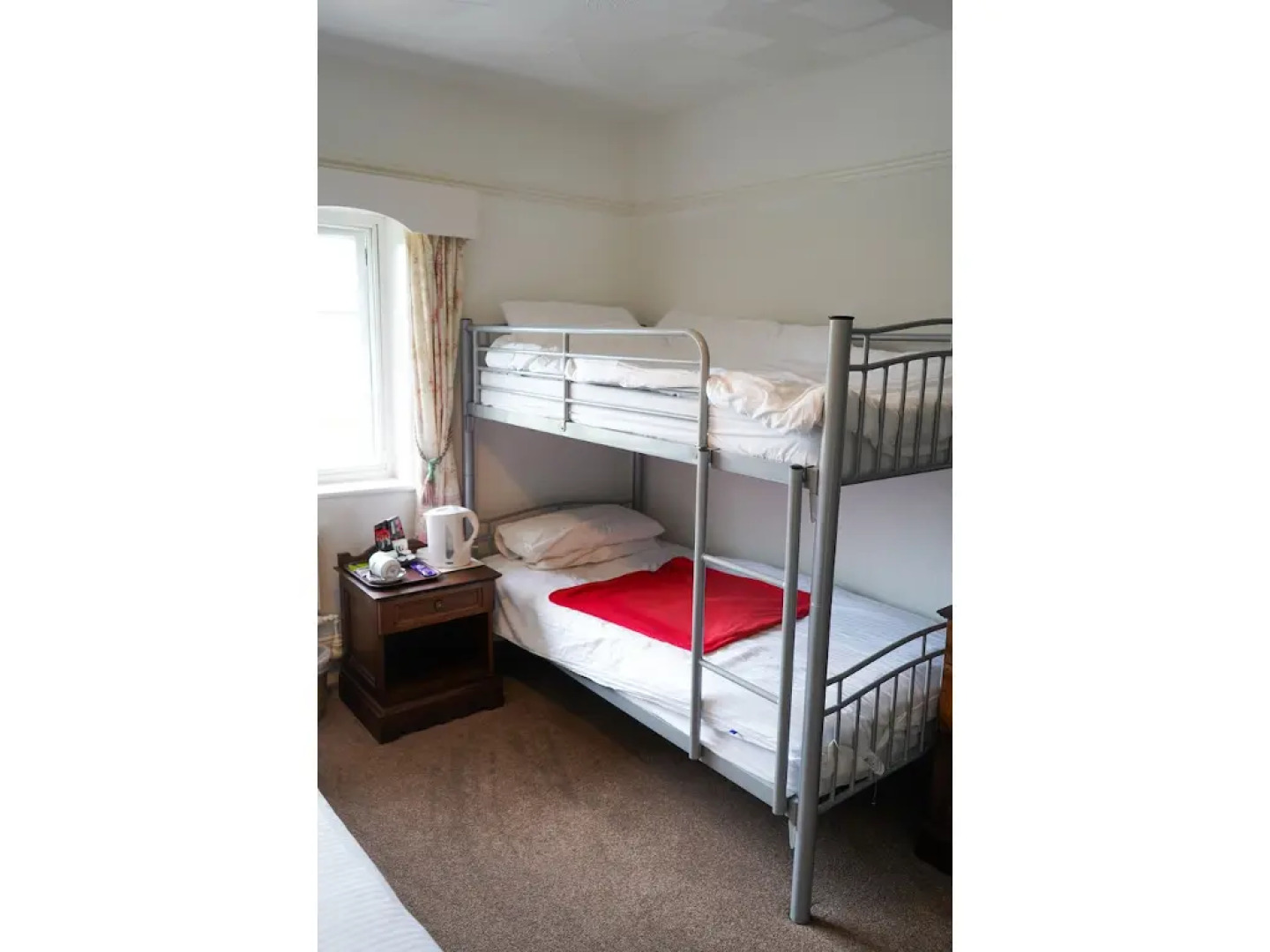 The Fox & Hounds Hotel