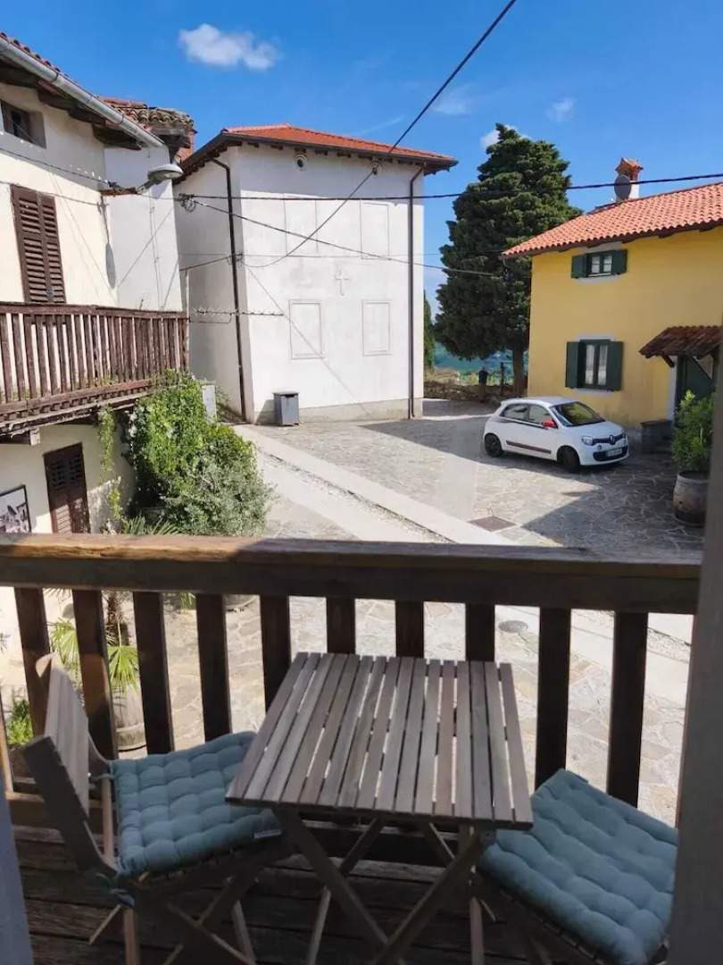 SMARTnoOK Rooms & Apartment