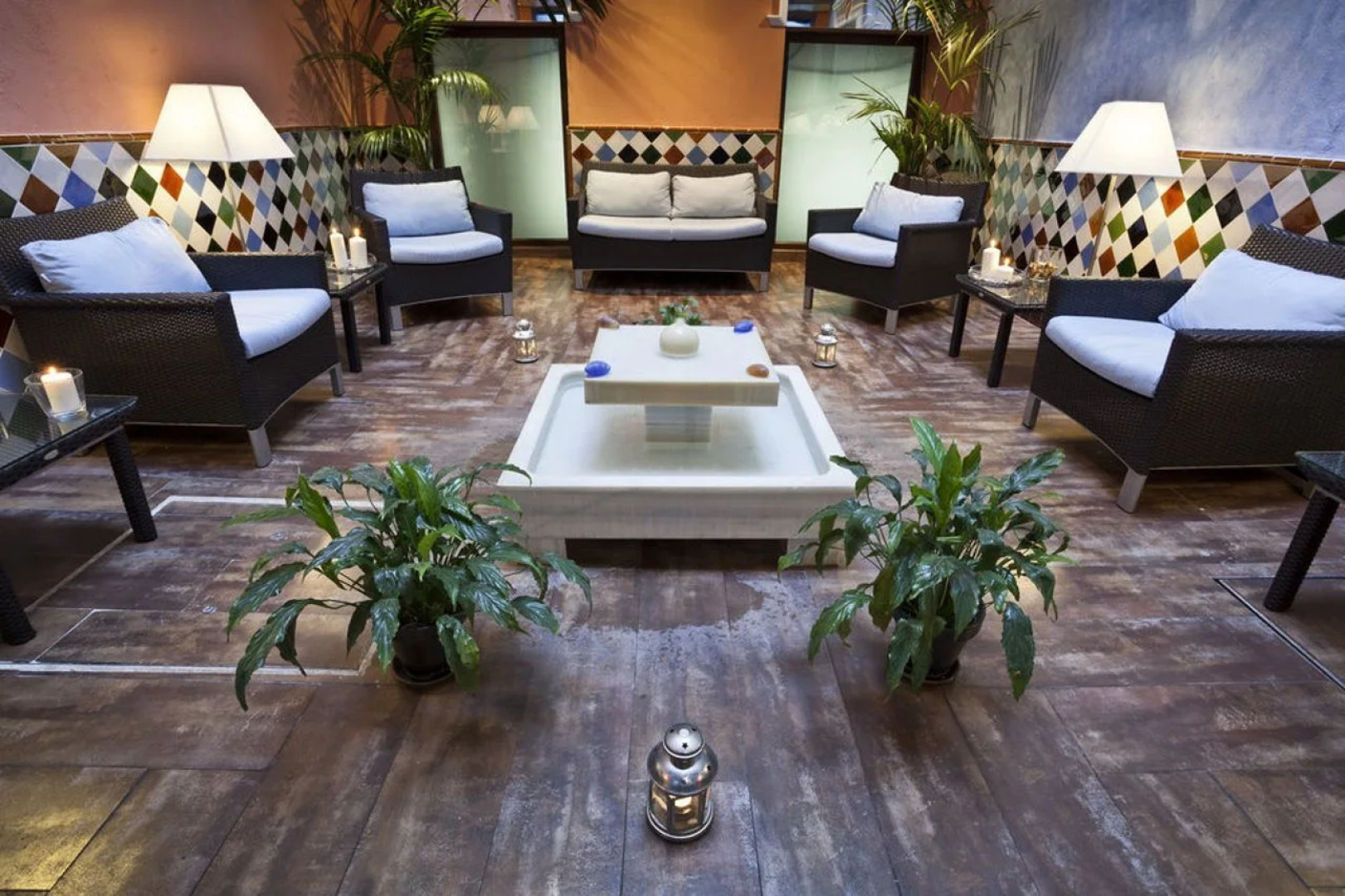 Suites Gran Via 44 Apartahotel