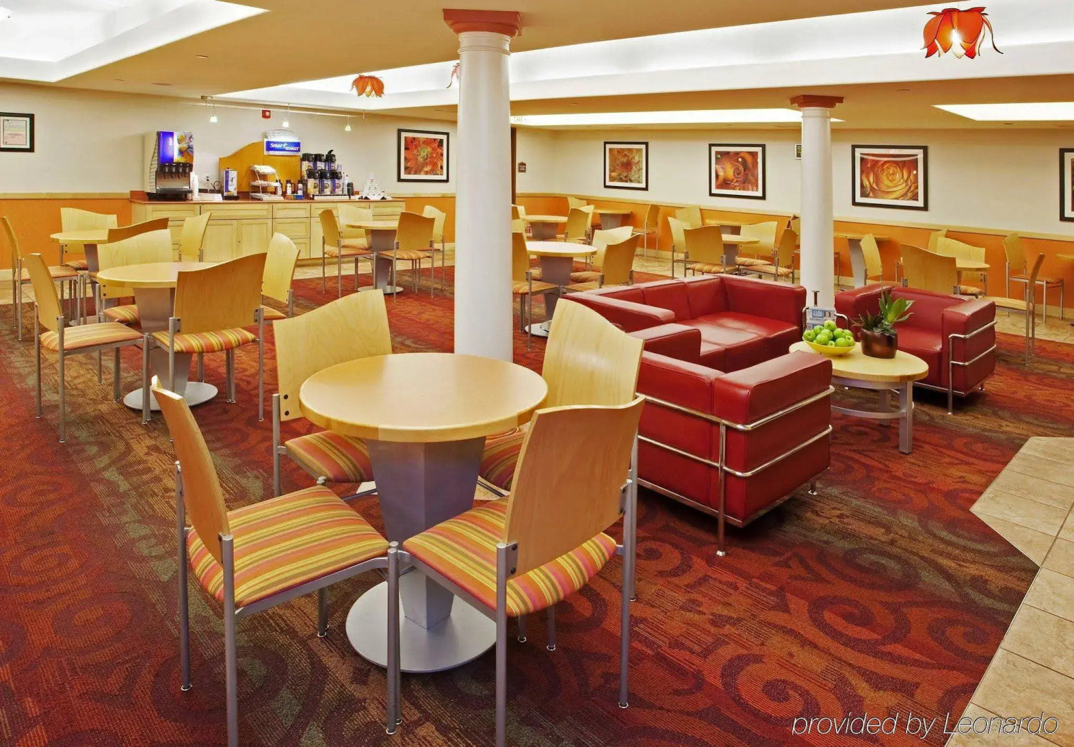Holiday Inn Express and Suites Modesto by IHG