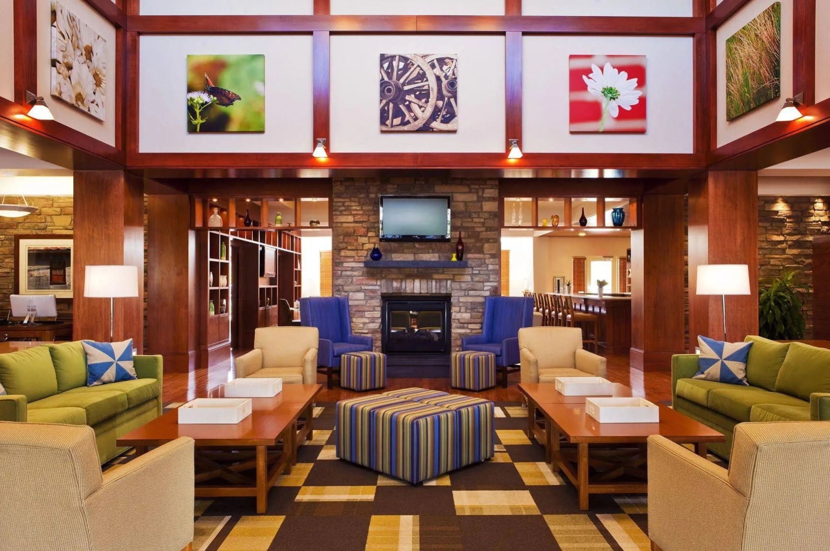 Holiday Inn Express Columbus Airport - Easton by IHG