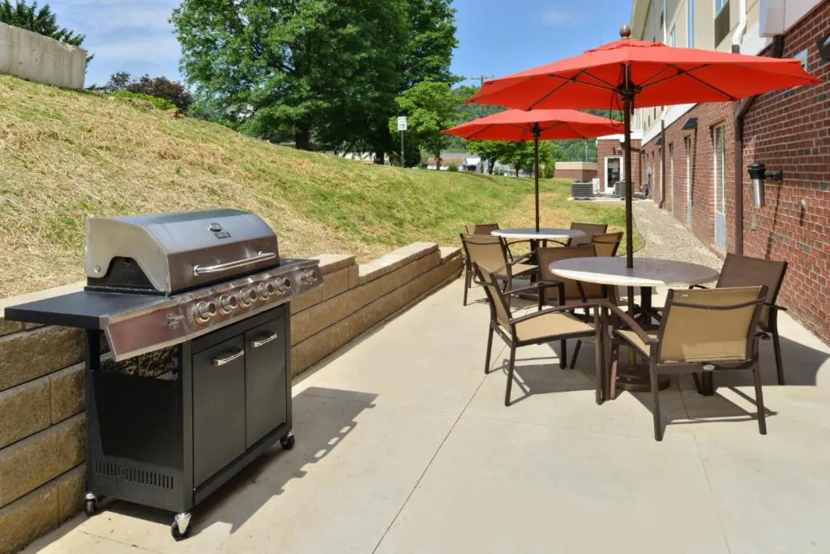 Holiday Inn Express & Suites New Martinsville by IHG