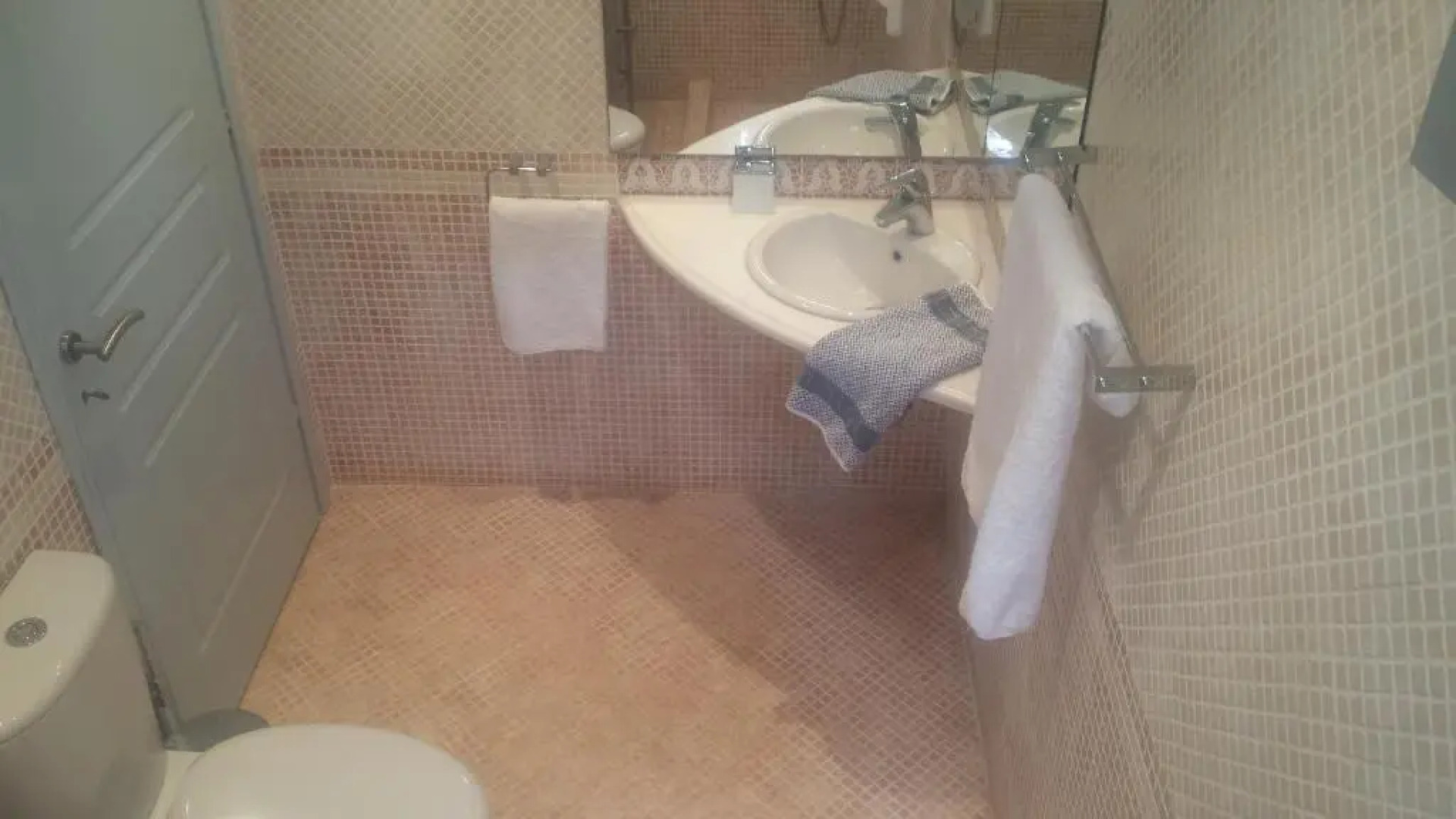 Beautiful house by the sea,Loutraki Skaloma.