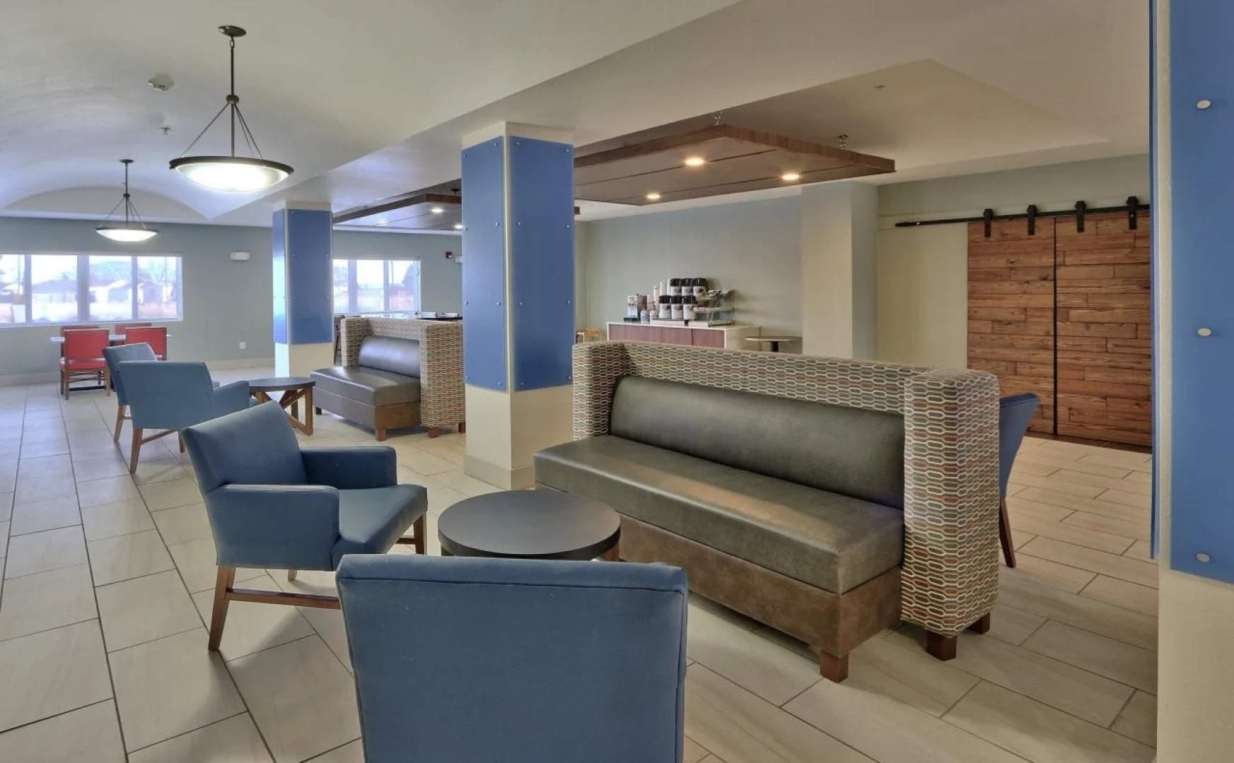 Holiday Express & Suites Portales by IHG