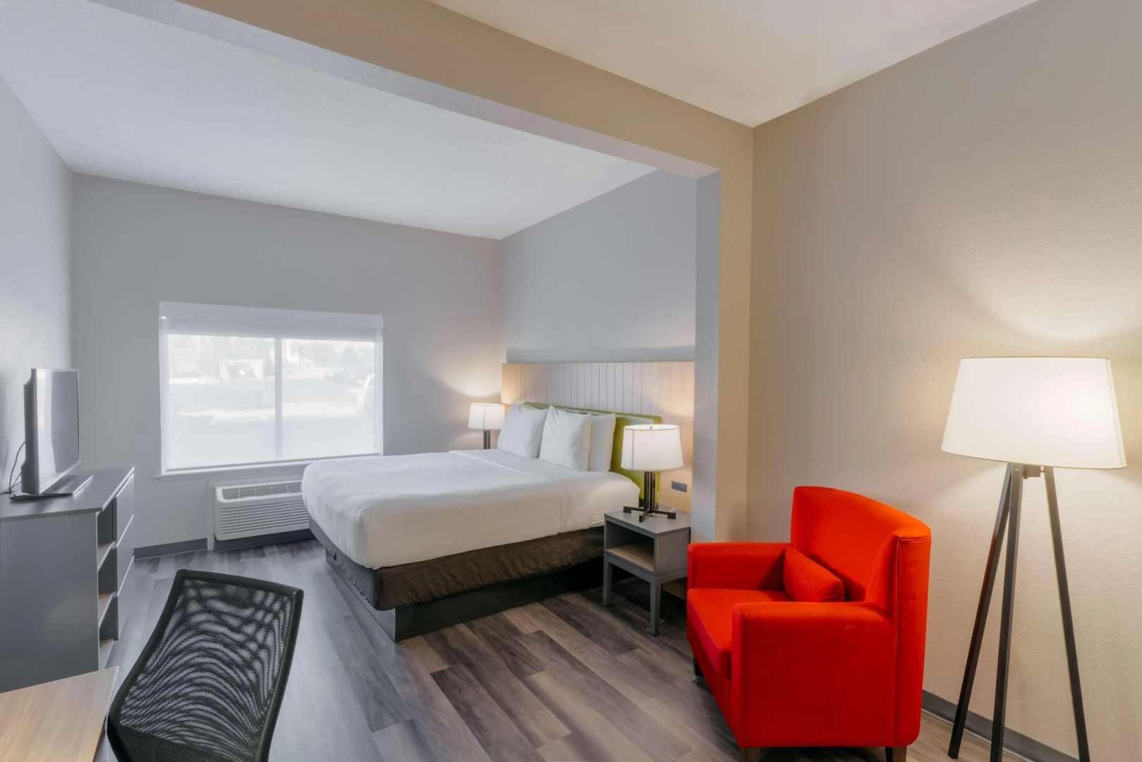 Townhome Inn & Suites