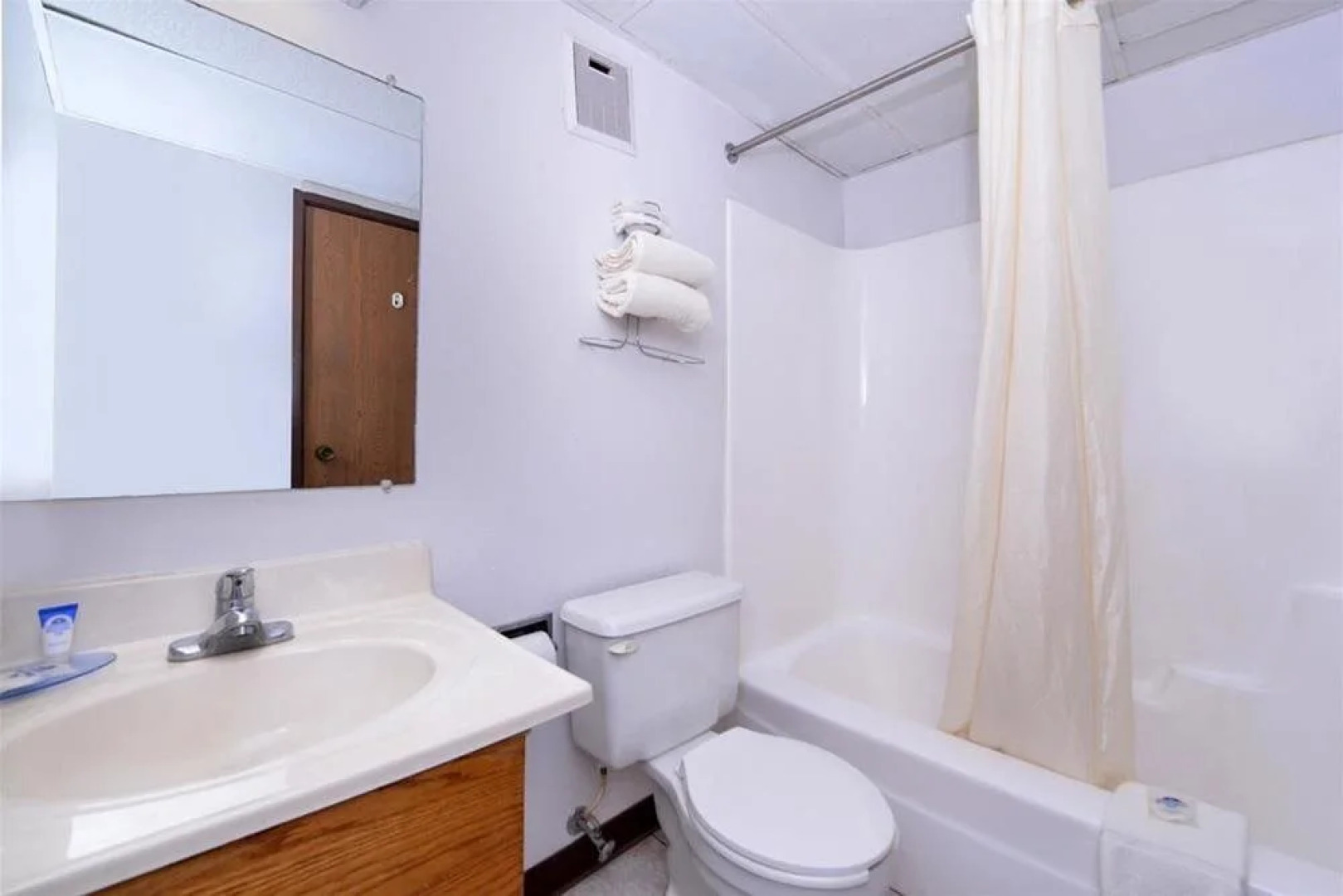 Americas Best Value Inn - Walcott / Davenport