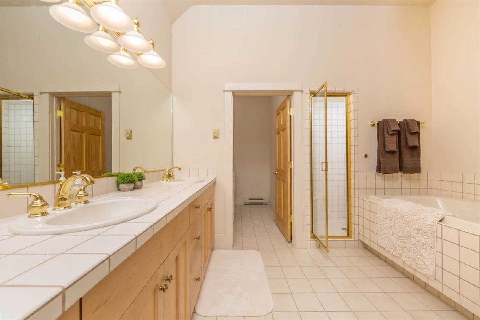 Big Sky - Crail Creek Retreat