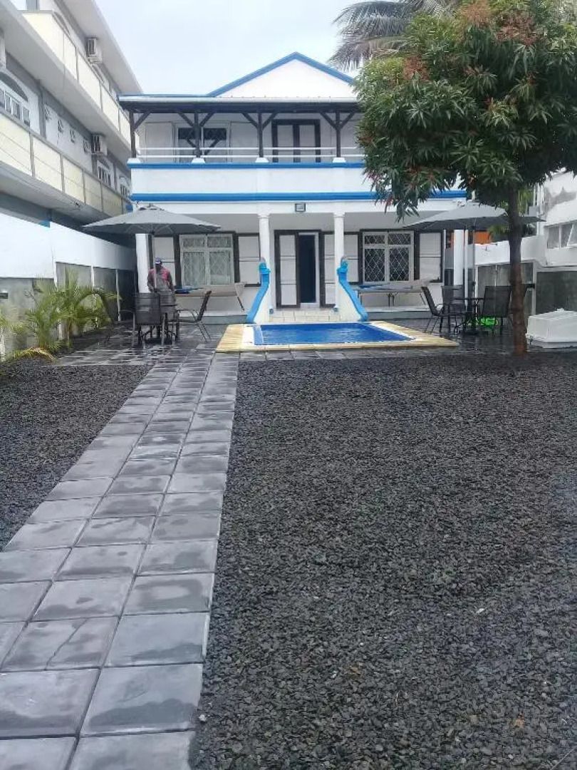 Villa Blue Marlin Iris