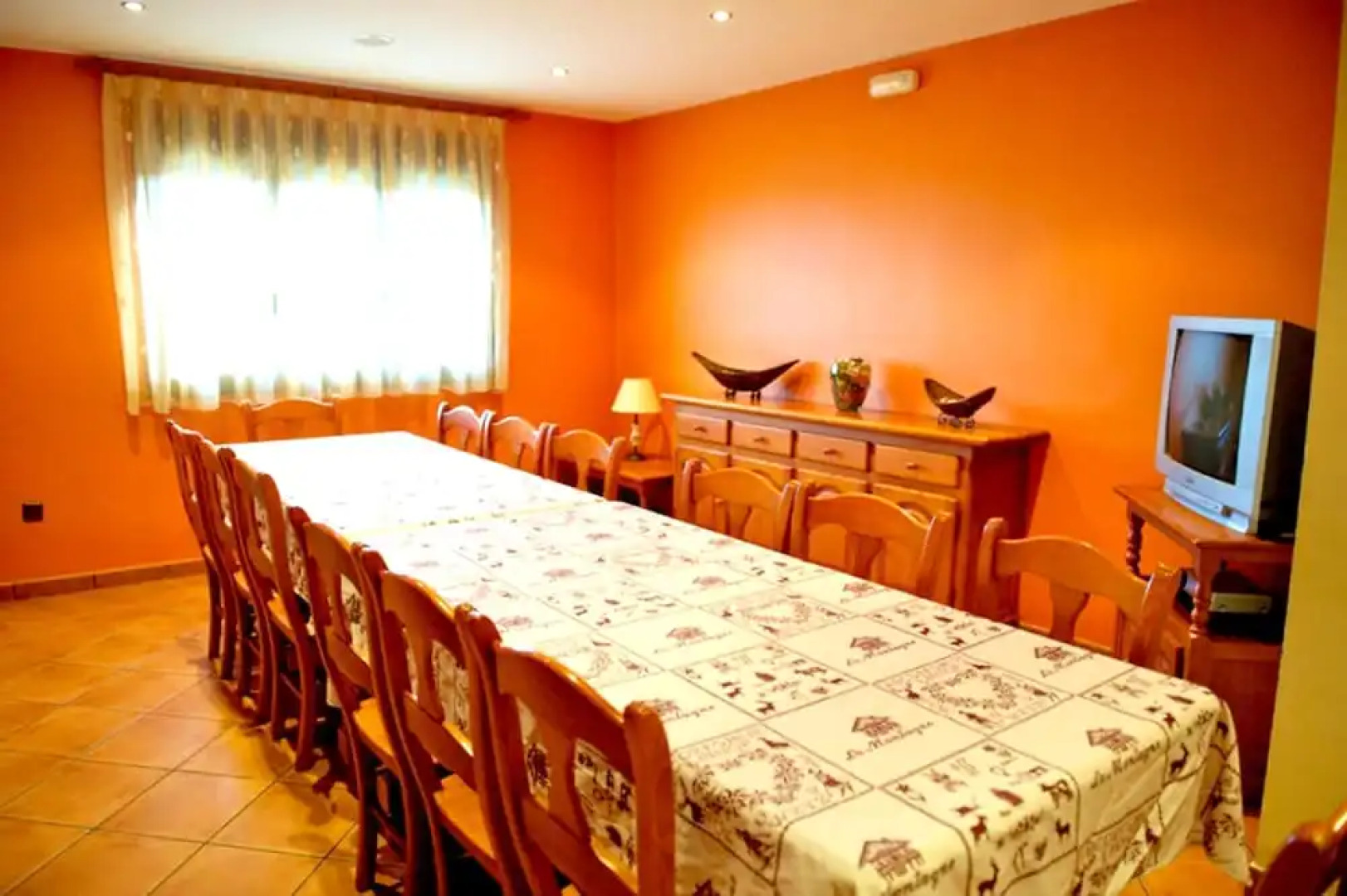 Villa With 7 Bedrooms in Tornabous, With Wonderful Mountain View, Priv