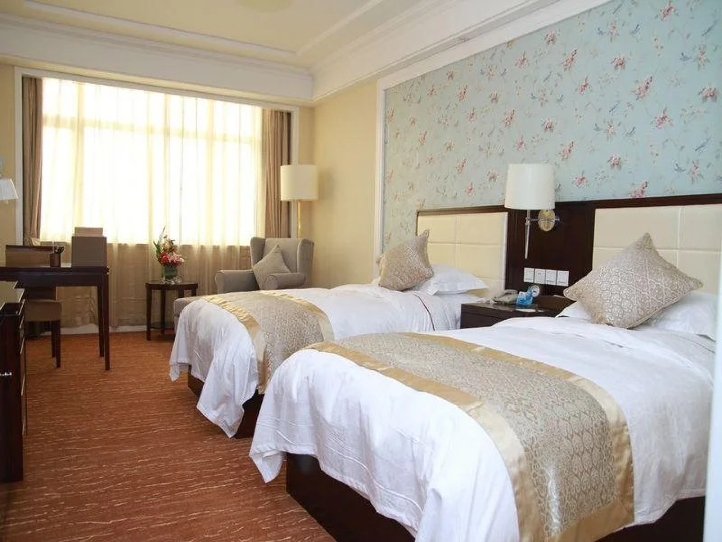 Inzone  Garland  Hotel Taian