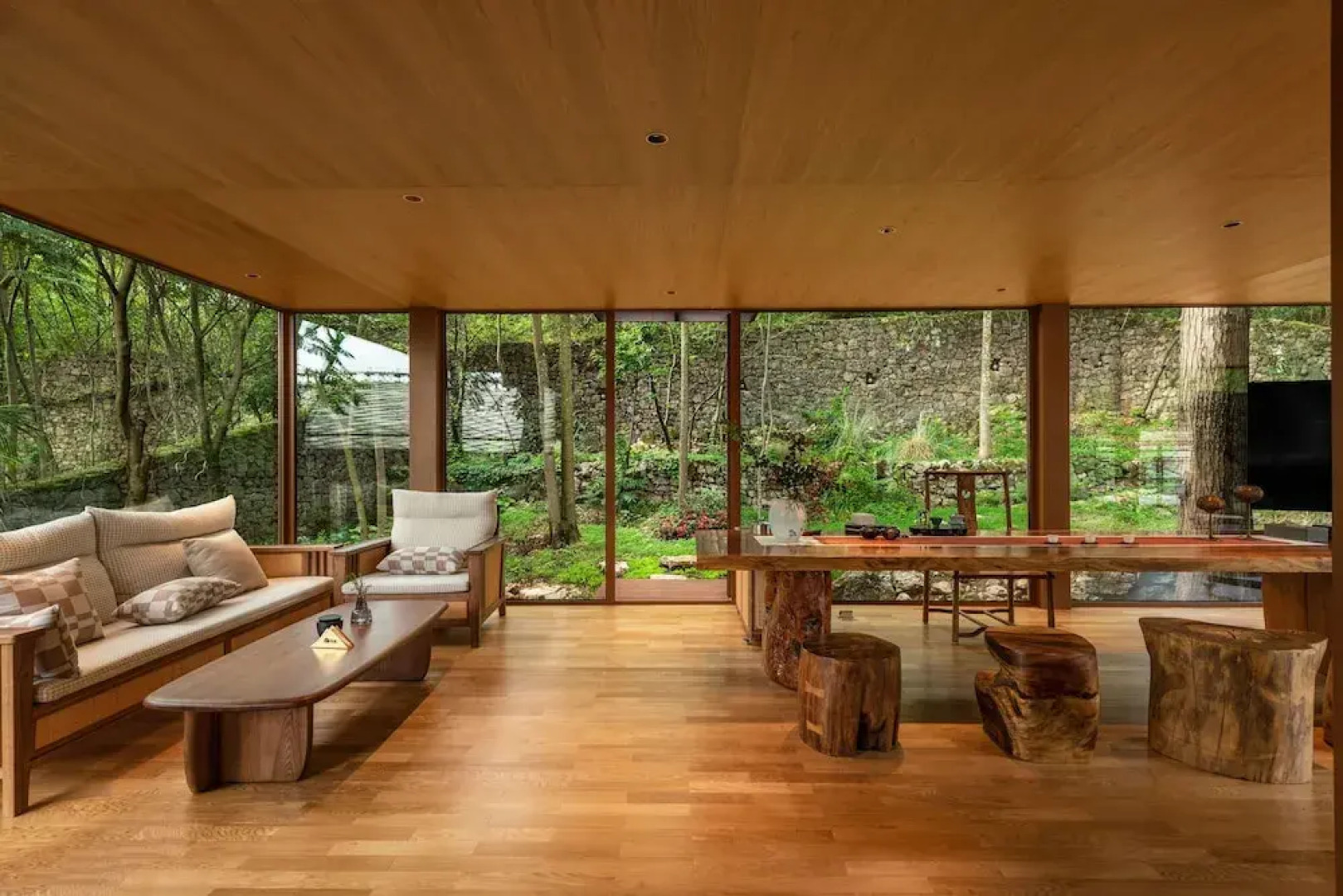 Yaojia Waterfall Village Resort