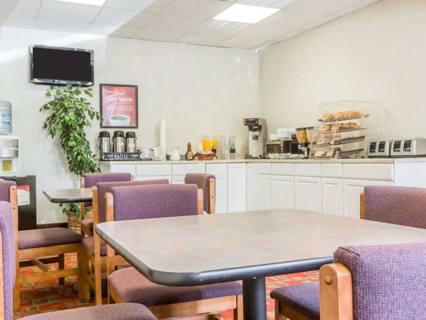 Econo Lodge Near Stewart International Airport