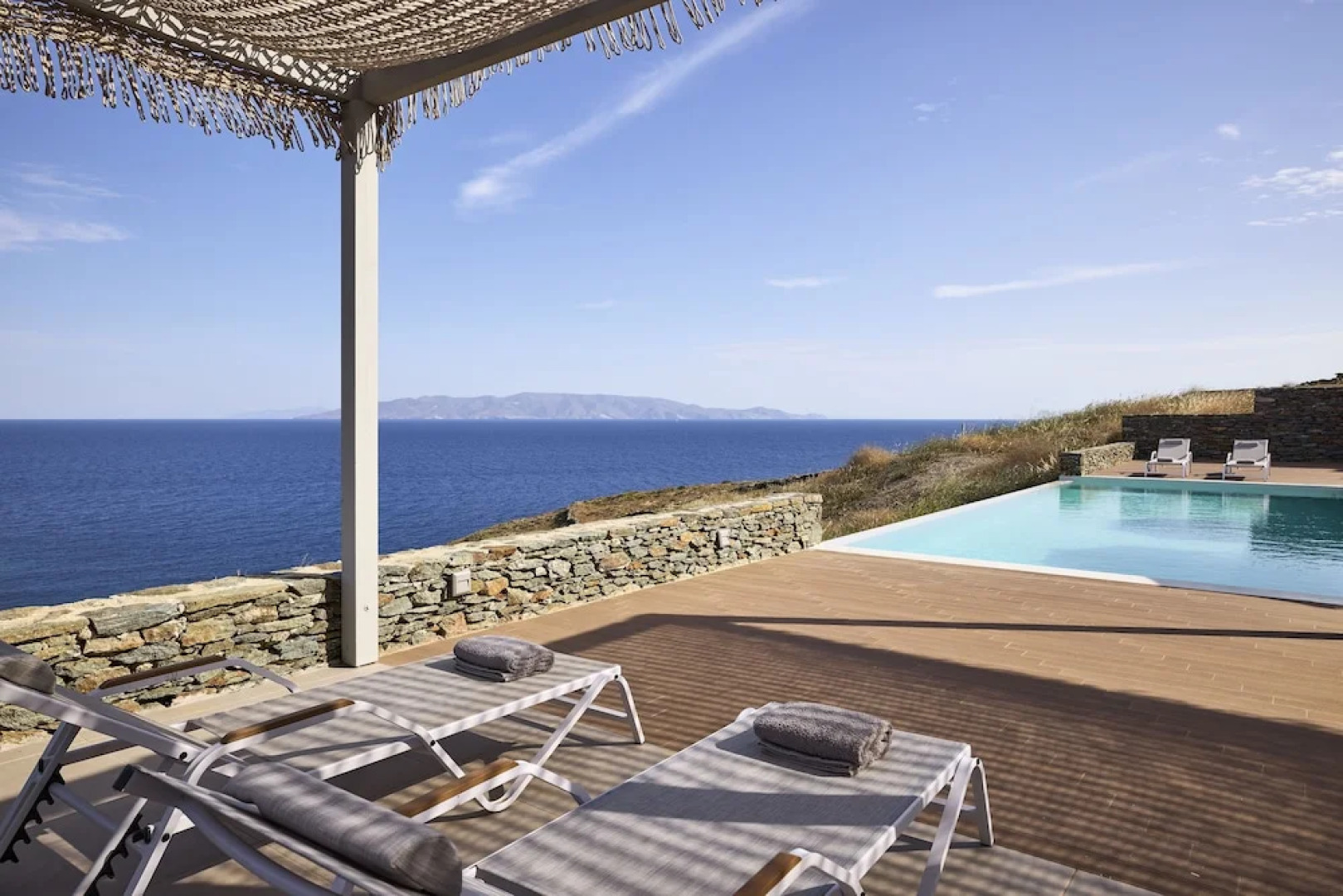 Ianemi Suites by K4 Kythnos