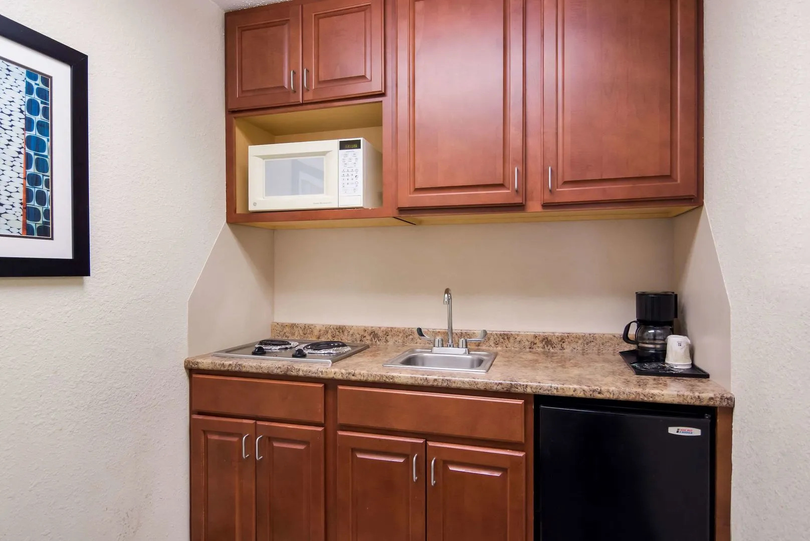 Rodeway Inn At Fort Lee