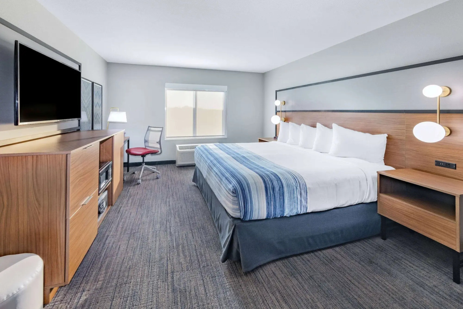 AmericInn by Wyndham International Falls Southwest
