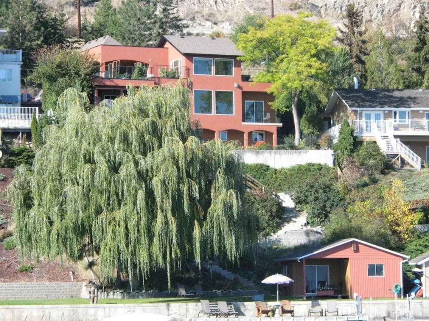 Willow Beach Bed & Breakfast