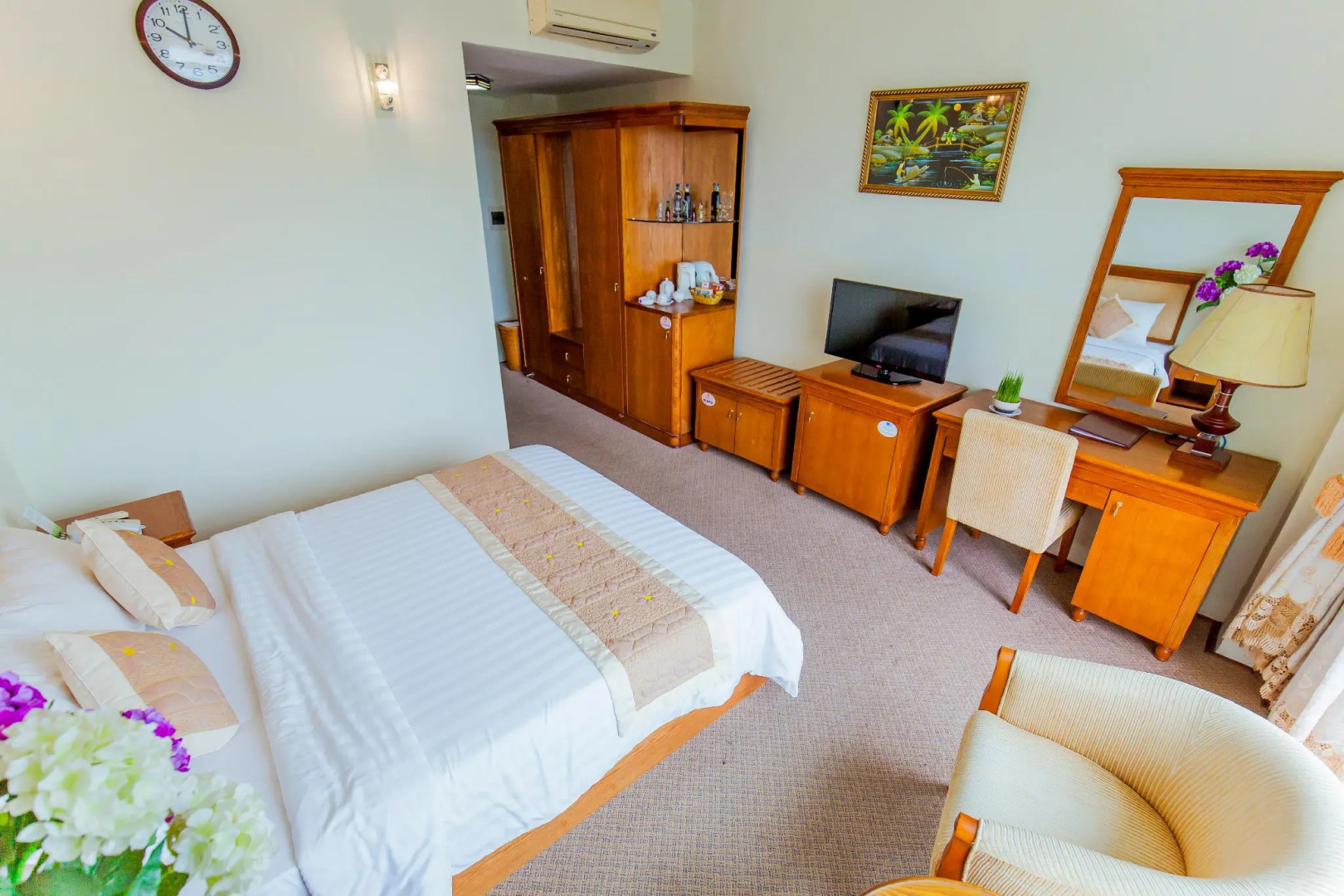 Thien An Riverside Hotel