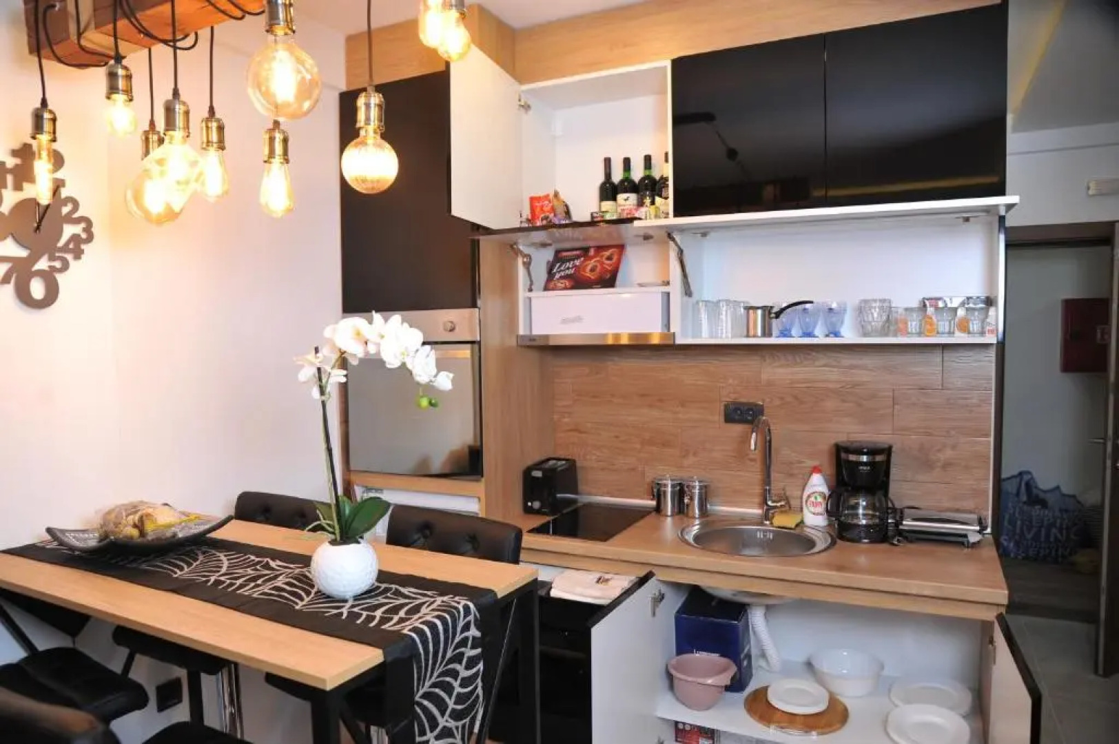 Milmari boutique, S3 lux