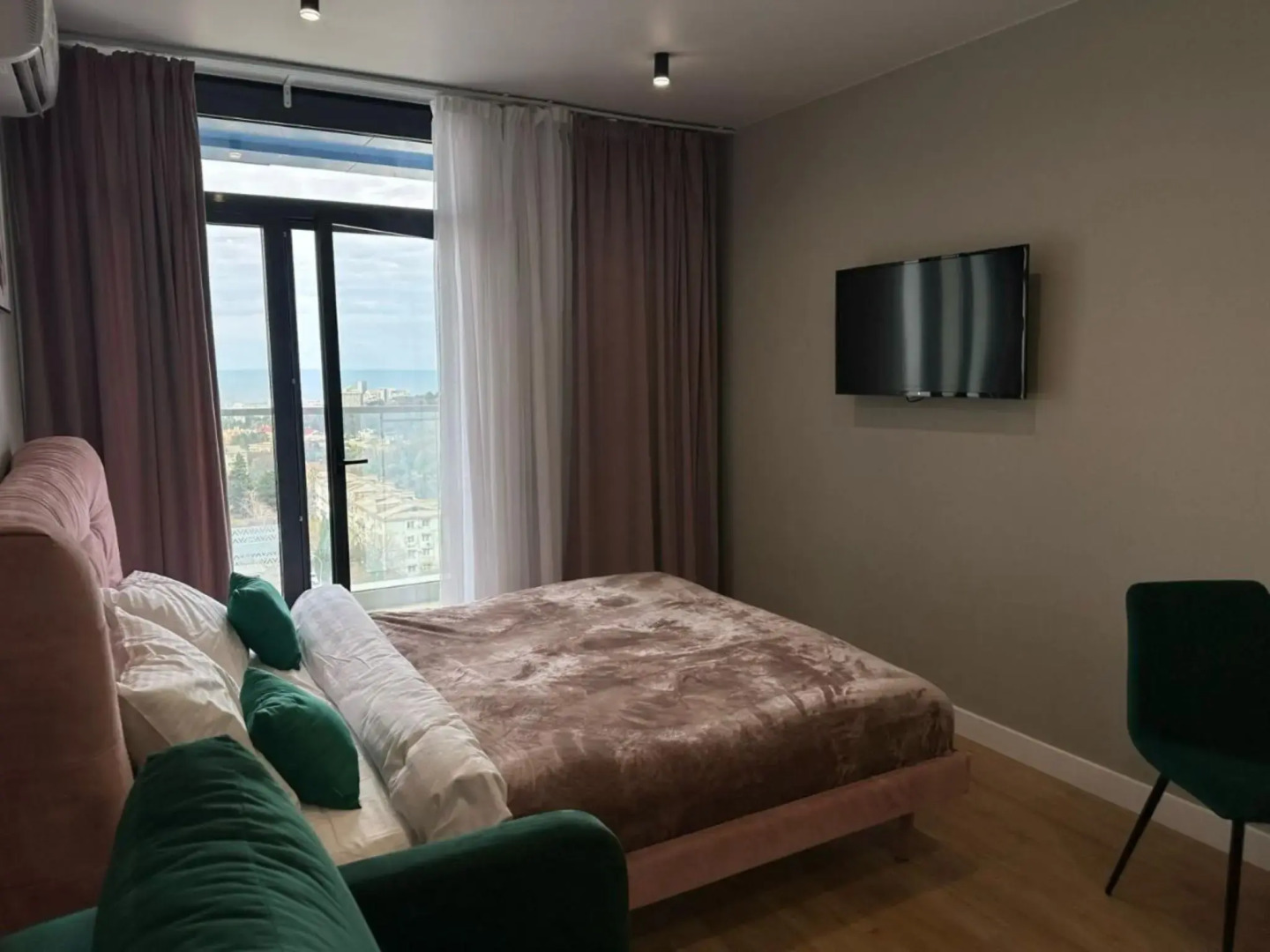 Апартаменты на улице Ясногорская-16/2