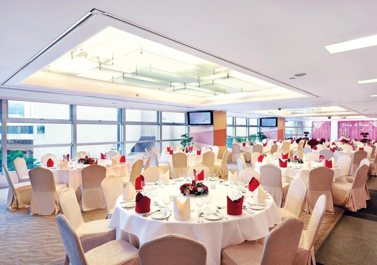 The Salisbury - YMCA of Hong Kong