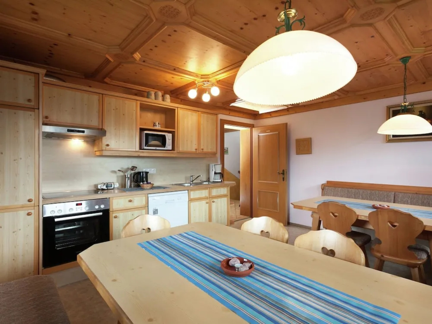 Spacious Apartment Near Ski Area In Konigsleiten