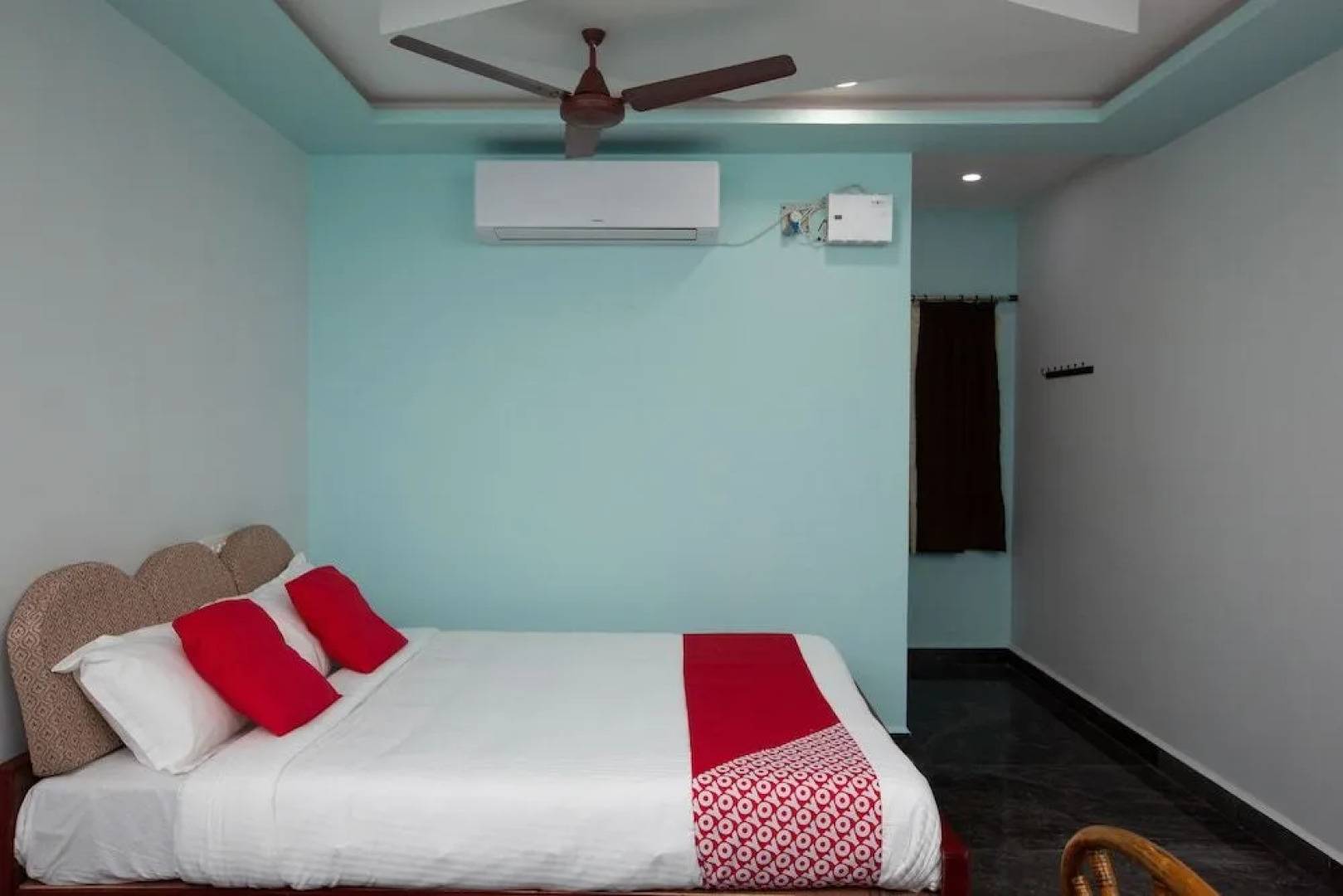 OYO 23398 Sri Murugan Beach Paradise