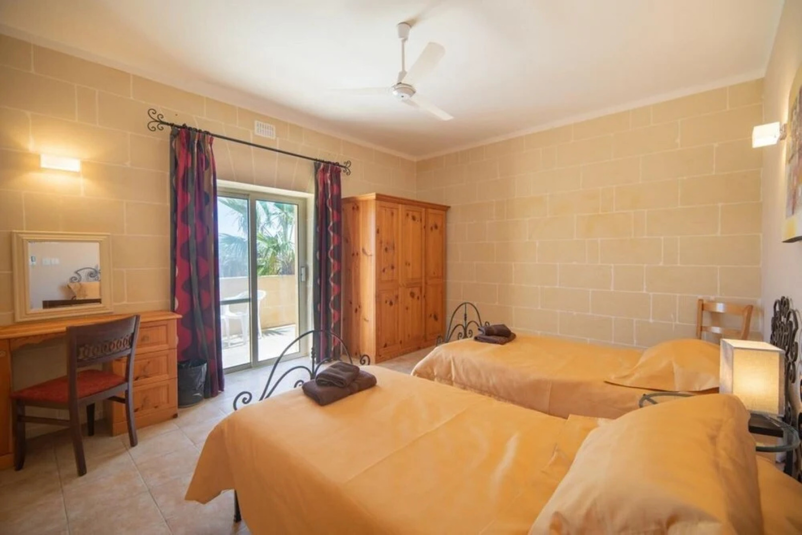 Rebekah GZ in Ghasri