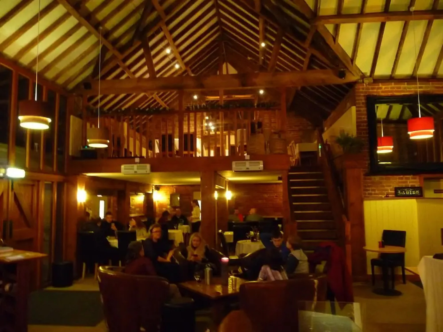 Willow Barn Hotel & Restaurant