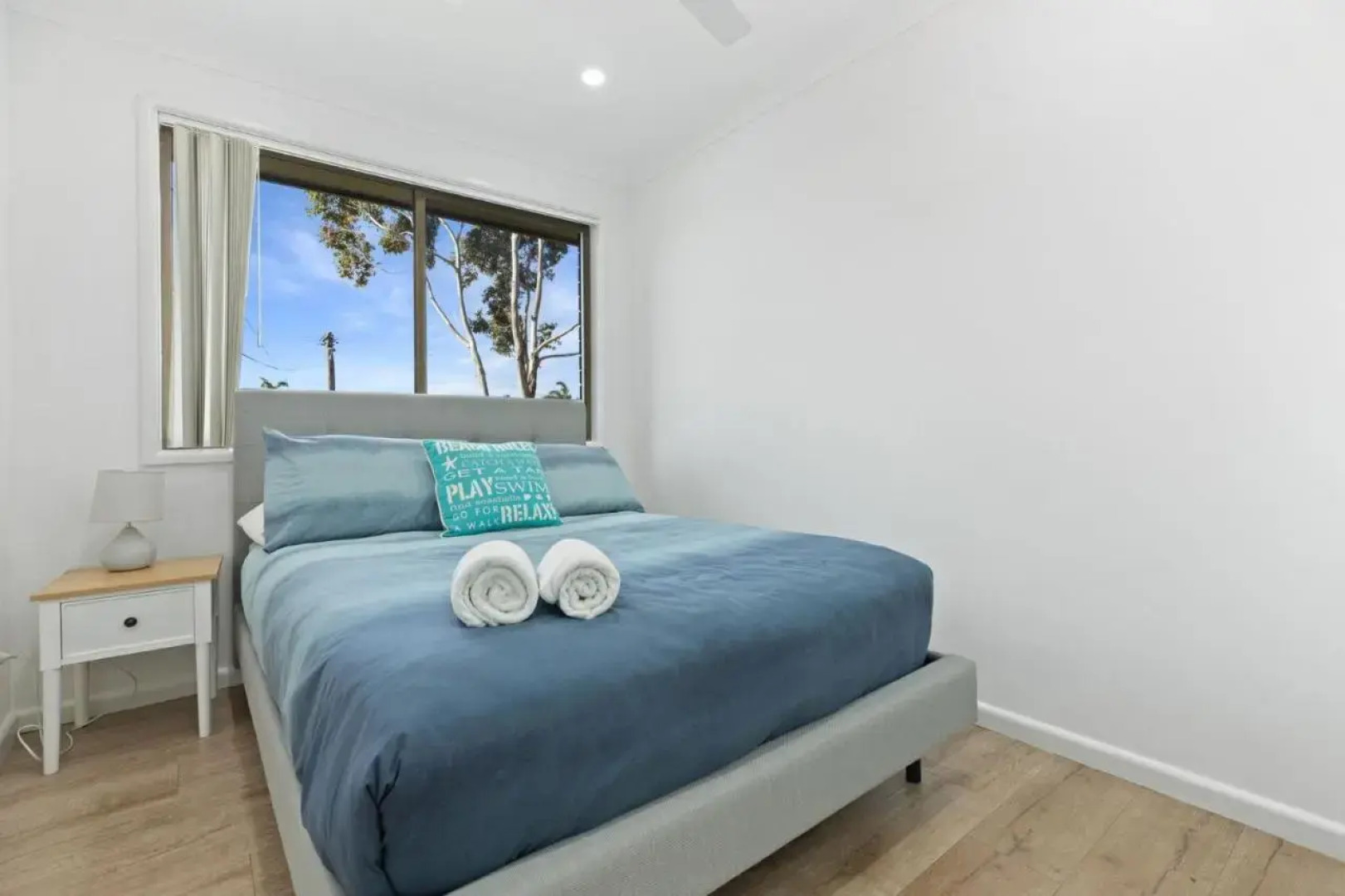 Modern Family Holiday Home Overlooking Jervis Bay