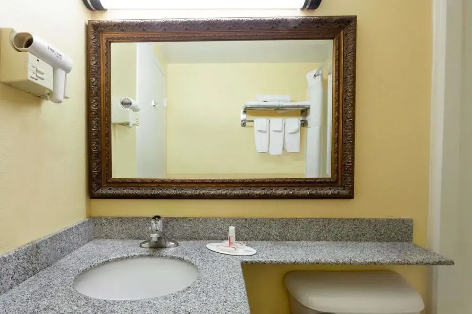 Days Inn Bowling Green