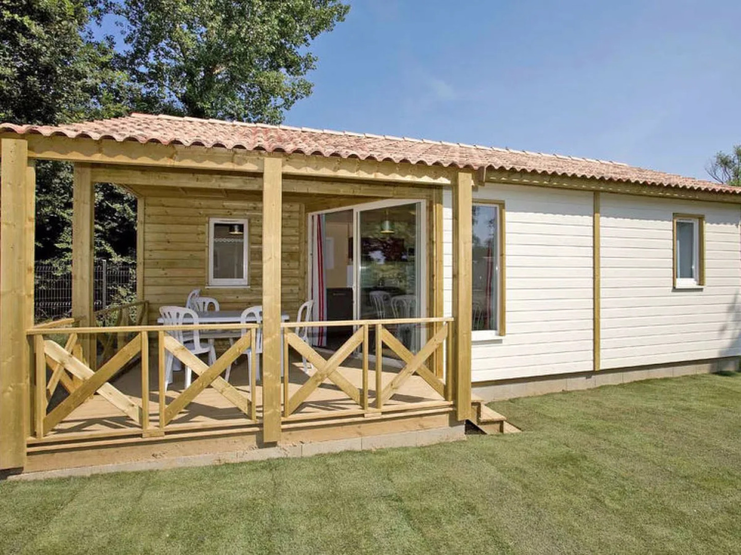 Holiday Home Le Mediterranée - AGL253