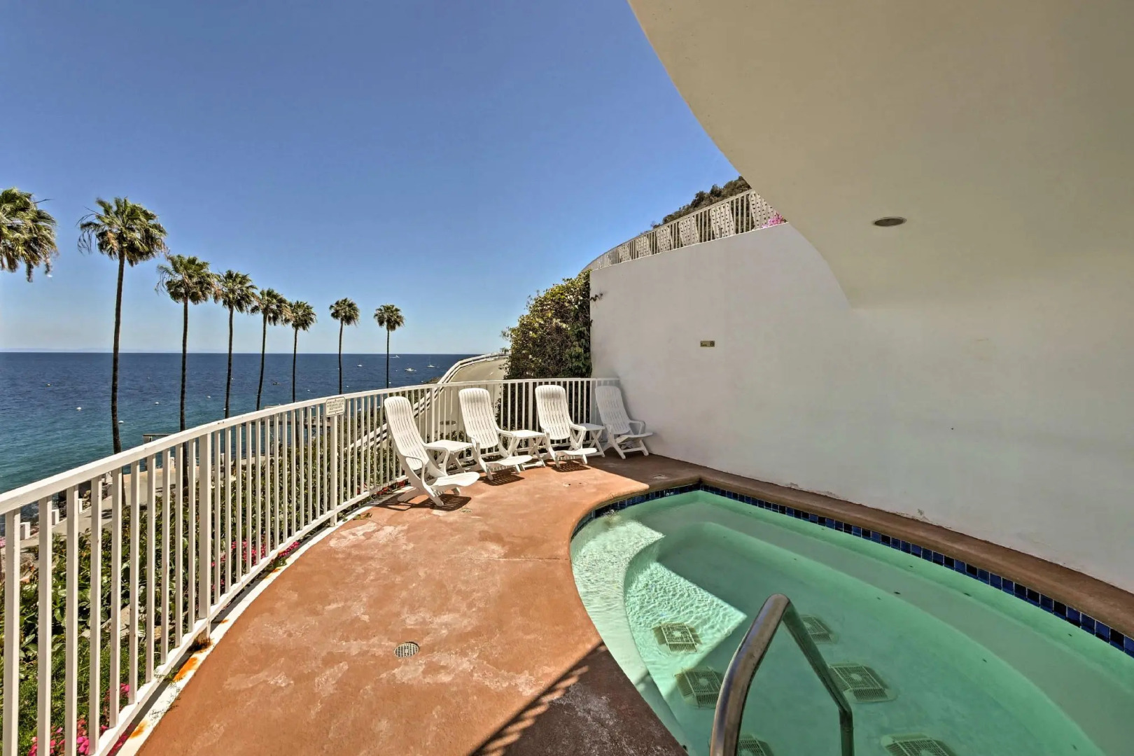 Gorgeous Oceanfront villa with panoramic views