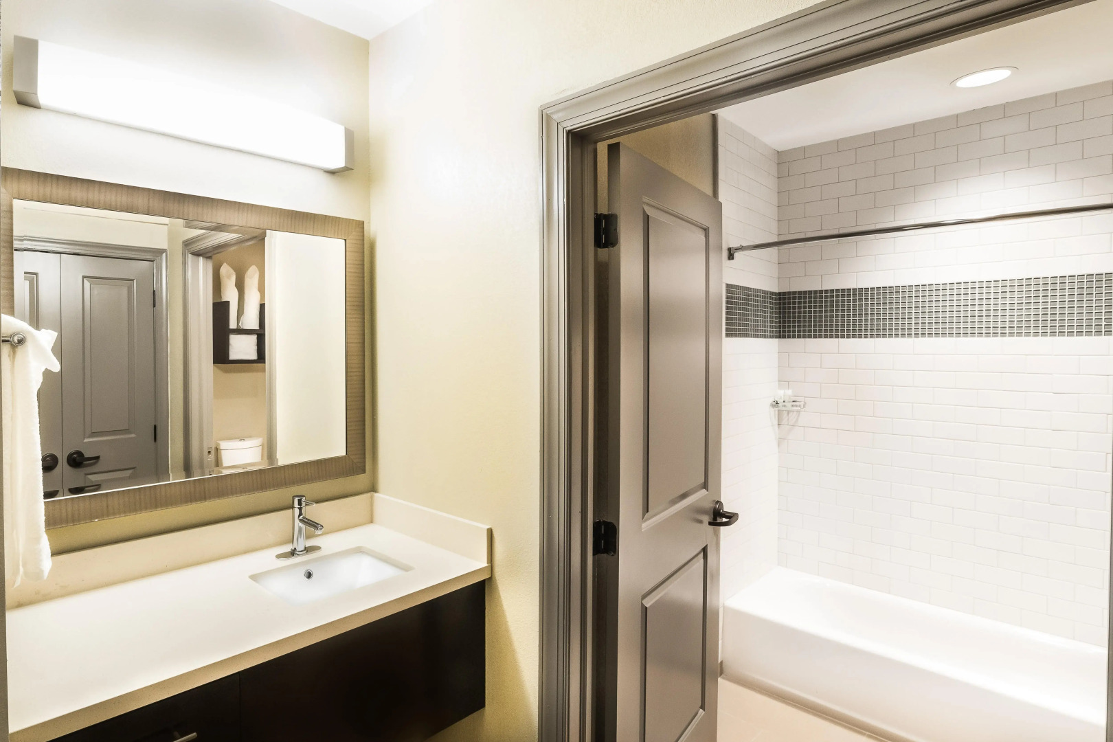 Staybridge Suites Baltimore - Inner Harbor by IHG