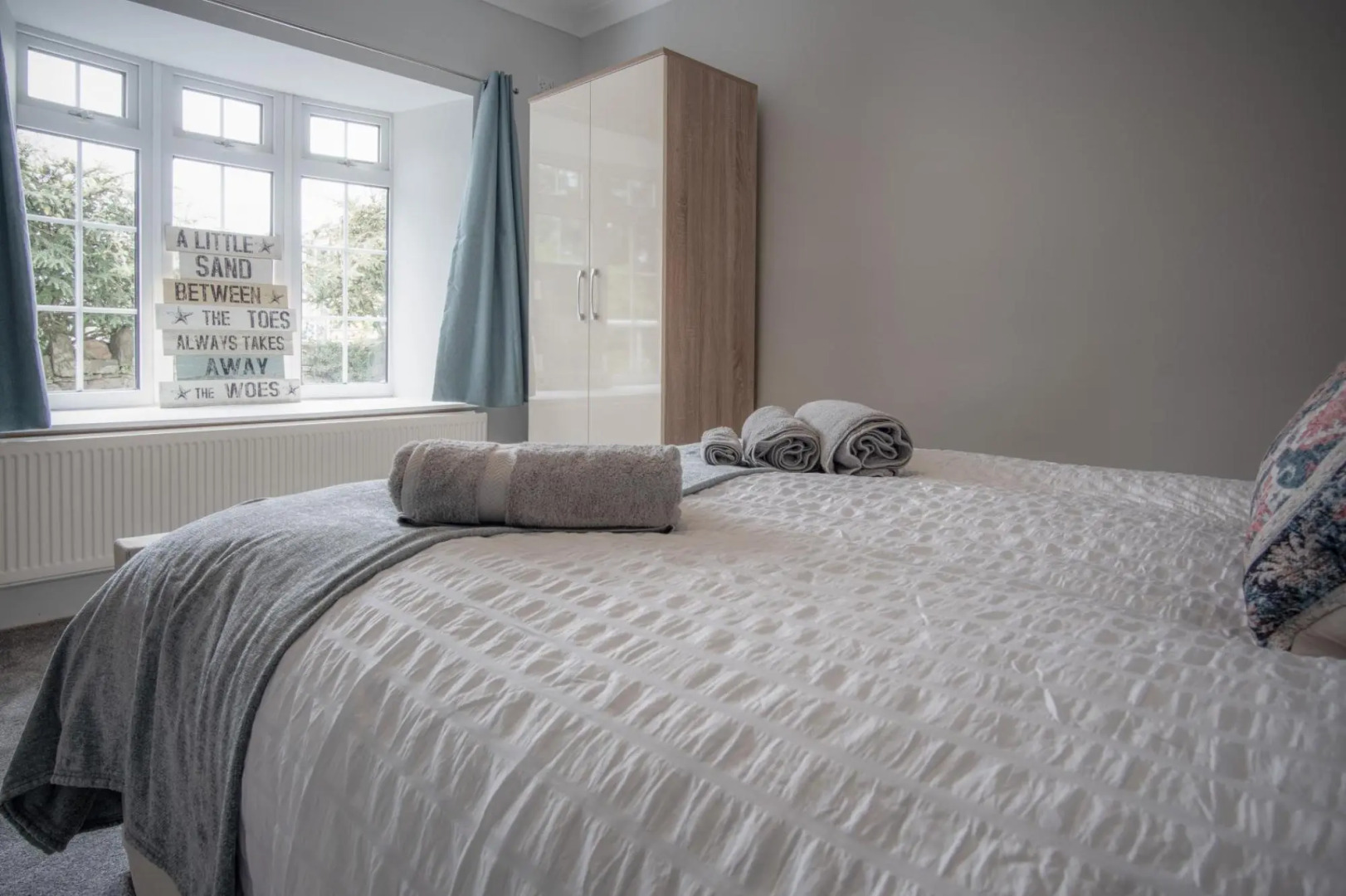 Pendeilo Villa - 5 Bedroom Holiday Home - Amroth