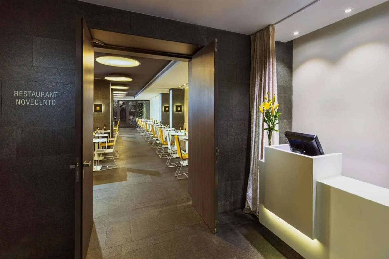 H10 Urquinaona Plaza