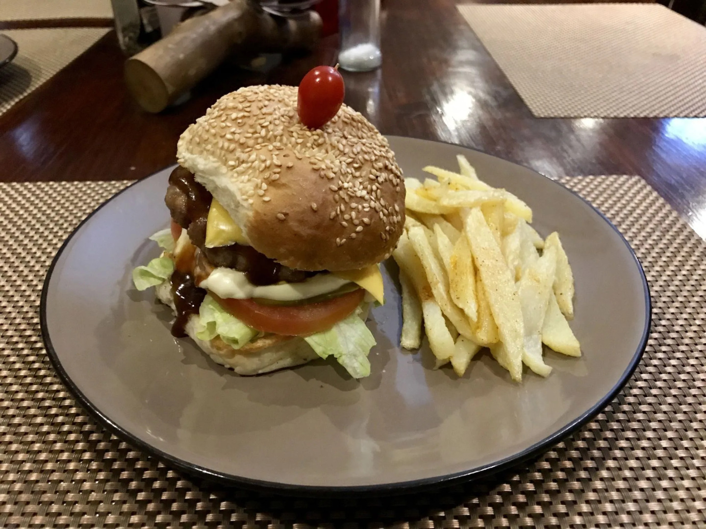 Aerotropolis Guest Lodge