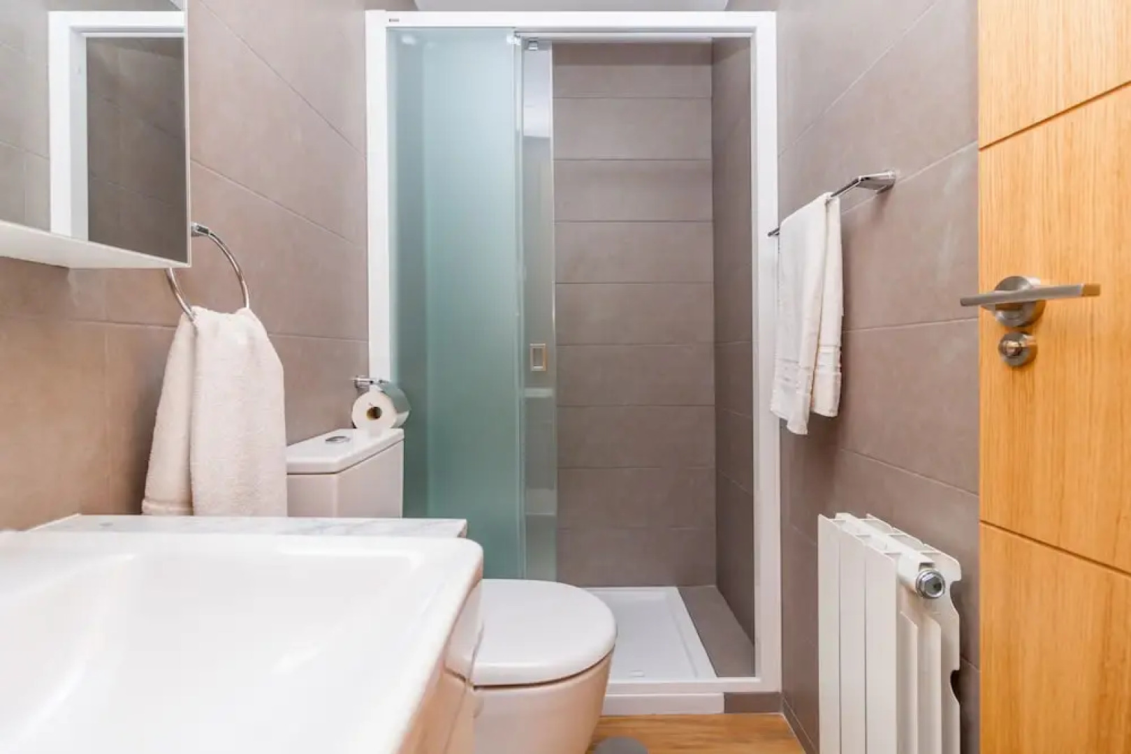 New Fenix Apartment PTS Granada Canovas