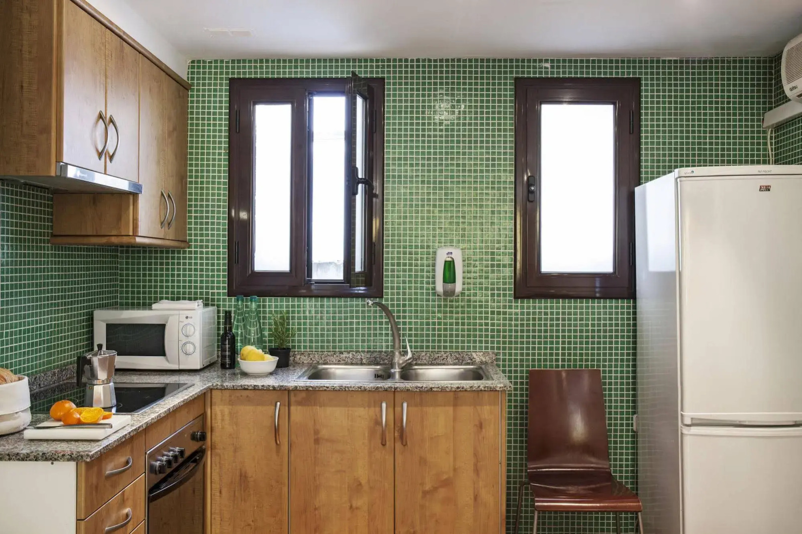 AinB Las Ramblas-Guardia Apartments