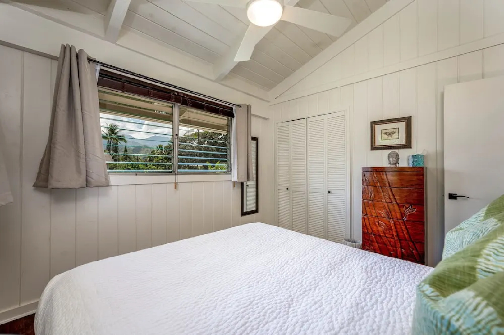 Hale Naninoa 5 Bedroom Home by RedAwning