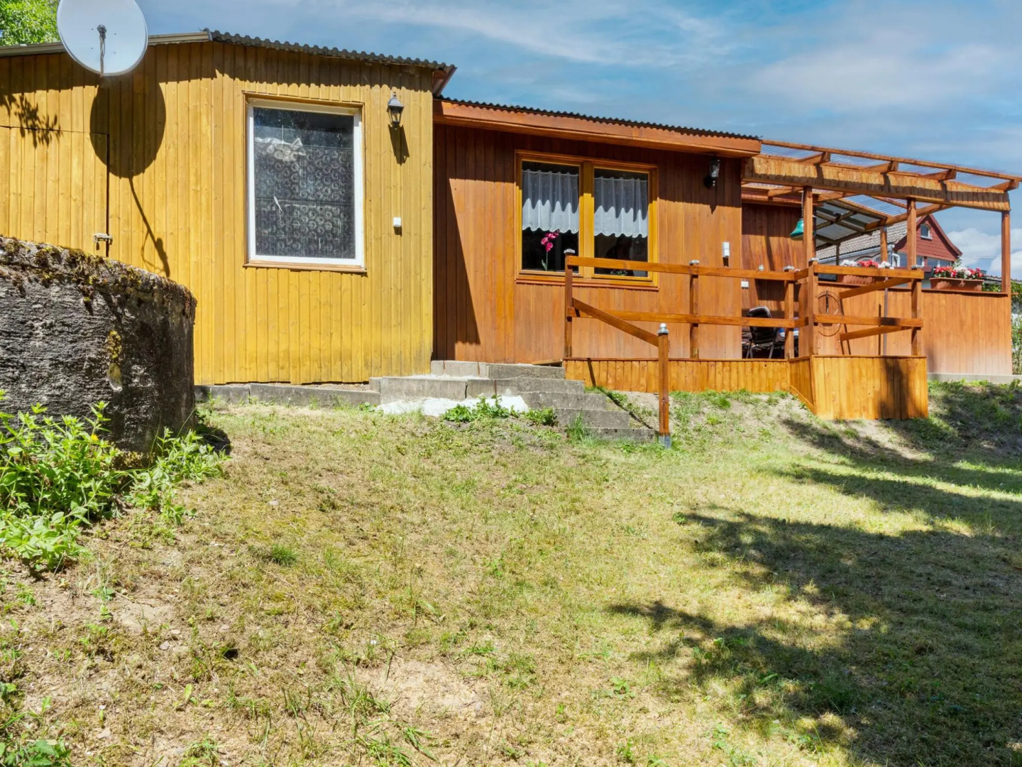 Holiday Home With Large Garden and Terrace
