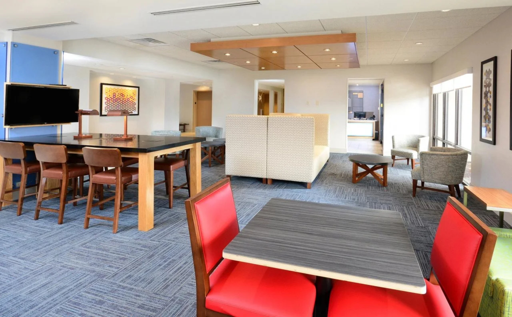 Holiday Inn Express & Suites Raleigh Durham Airport at RTP by IHG